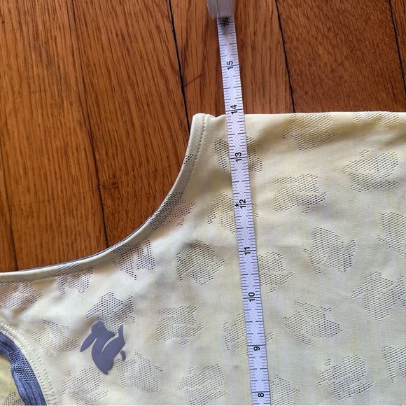 Run In Rabbit Bunny Hop Crops - Picture 7 of 8